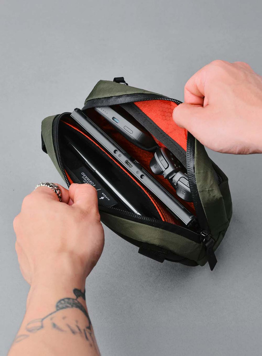 Taška přes rameno Alpaka Go Sling Nano X-Pac - Dark Green, fotografie 3